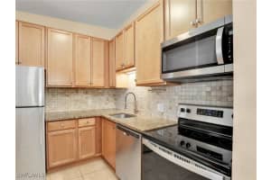 17426 Birchwood Ln 16, Fort Myers