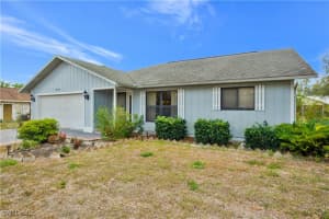 10890 Orangewood Dr, Bonita Springs