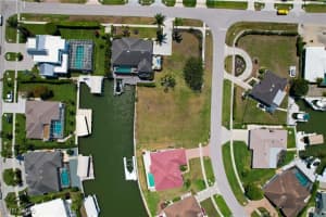 903 Juniper Court, Marco Island, FL 34145 - MLS#225036329