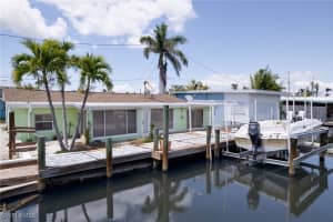 2647 Pine St, Matlacha