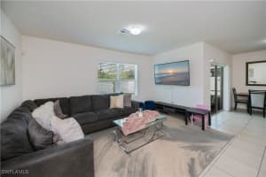 3318 Acapulco Circle, Cape Coral, FL 33909 - MLS#225036363