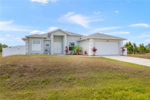 1032 Gunby Avenue, Lehigh Acres, FL 33974 - MLS#225036378