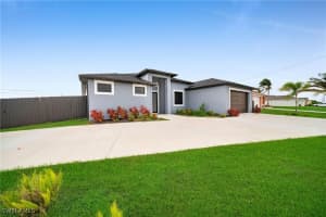 511 Tropicana Pkwy W, Cape Coral