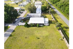 933 YACHT CLUB Way, Moore Haven, FL 33471 Sold 12/03/25