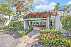 606 Courtside Drive, Naples, FL 34105 Sold 06/11/25