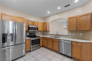 10033 Salina Street, Fort Myers, FL 33905 Sold 08/18/25