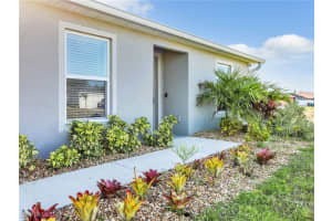 925 2nd Place, Cape Coral, FL 33909 Sold 06/09/25
