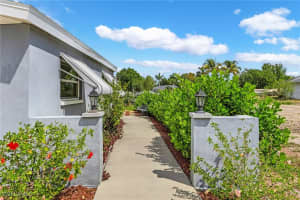 12617 Davis Boulevard, Fort Myers, FL 33905 Sold 07/31/25
