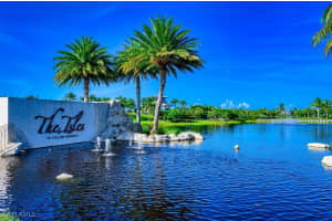 7164 Cayo Coco Ln, Naples
