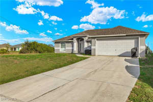 409 25th Terrace, Cape Coral, FL 33909 Sold 05/15/25
