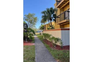 2925 Winkler Avenue, Fort Myers, FL 33916 Sold 08/01/25