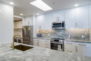 780 5th Avenue, Naples, FL 34102 - MLS#225037018