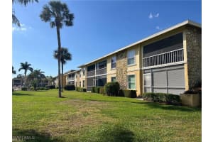 401 Charlemagne Boulevard, Naples, FL 34112 - MLS#225037180