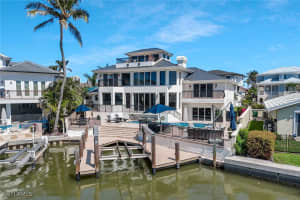 152 Conners Ave, Naples