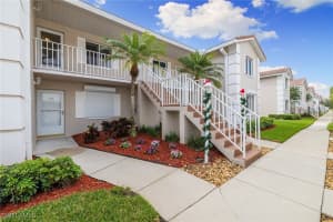 6900 Dennis Cir J-205, Naples