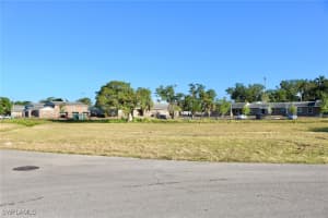4281 Arlington Avenue, Fort Myers, FL 33905 Sold 07/18/25