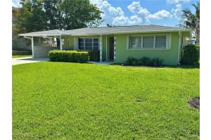 152 Pago Pago Drive, Naples, FL 34113 - MLS#225037216