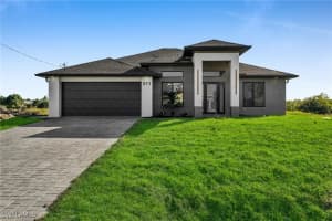 816 Edward Avenue, Lehigh Acres, FL 33936 Sold 05/28/25
