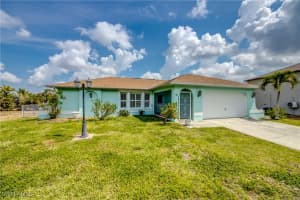 1033 2nd Street, Cape Coral, FL 33909 - MLS#225037282