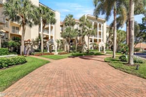 8420 Abbington Cir B25, Naples