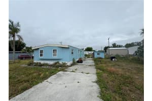 8190 Everhart Dr, North Fort Myers