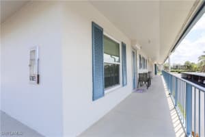 325 Charlemagne Boulevard, Naples, FL 34112 - MLS#225037333