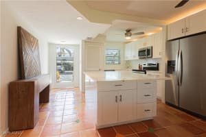325 Charlemagne Boulevard, Naples, FL 34112 - MLS#225037380