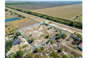 7517 4th Place, Labelle, FL 33935 Sold 07/31/25