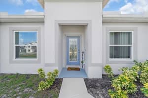 1025 7th Place, Cape Coral, FL 33993 - MLS#225037519
