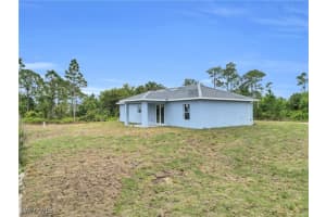 935 Elgin Street, Lehigh Acres, FL 33974 - MLS#225037547
