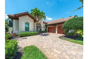 6445 Costa Cir, Naples