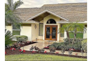 2160 Pine Woods Circle, Naples, FL 34105 Sold 06/20/25