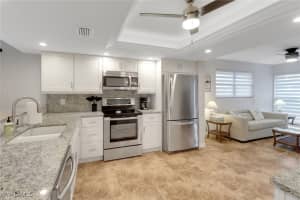 16442 Timberlakes Dr 104, Fort Myers