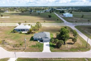 8 Cleat Court, Placida, FL 33946 - MLS#225037702