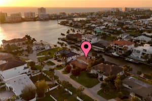 419 Pine Avenue, Naples, FL 34108 Sold 08/15/25