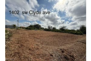 1402 Clyde Avenue, Lehigh Acres, FL 33976 - MLS#225037809