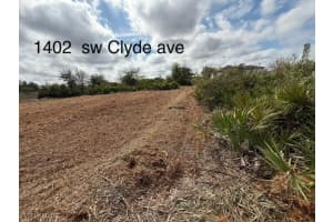 1402 Clyde Avenue, Lehigh Acres, FL 33976 - MLS#225037809