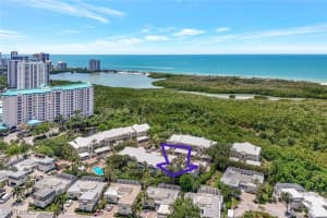 5929 Chanteclair Dr 8, Naples