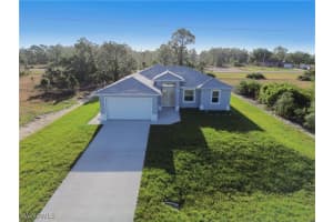 1095 Graystone Avenue, Lehigh Acres, FL 33974 Sold 07/31/25