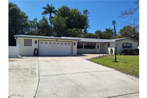 1038 Sumica Dr, Fort Myers