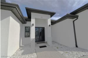 121 10th Avenue, Cape Coral, FL 33993 - MLS#225038057