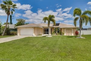 605 22nd Street, Cape Coral, FL 33990 - MLS#225038064
