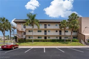 1014 Manatee Road, Naples, FL 34114 - MLS#225038088