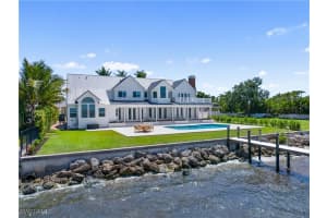 8451 Casa Del Rio Ln, Fort Myers