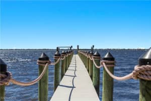 8451 Casa Del Rio Lane, Fort Myers, FL 33919 - MLS#225038187