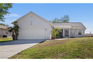 125 Ne 11th Pl, Cape Coral