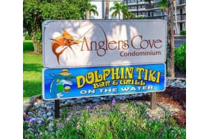 995 Anglers Cv N404, Marco Island