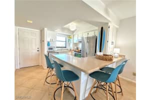 995 Anglers Cove, Marco Island, FL 34145 - MLS#225038279