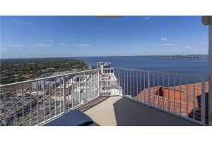 2104 1st Street, Fort Myers, FL 33901 - MLS#225038282