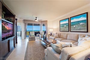 7117 Pelican Bay Blvd 906, Naples